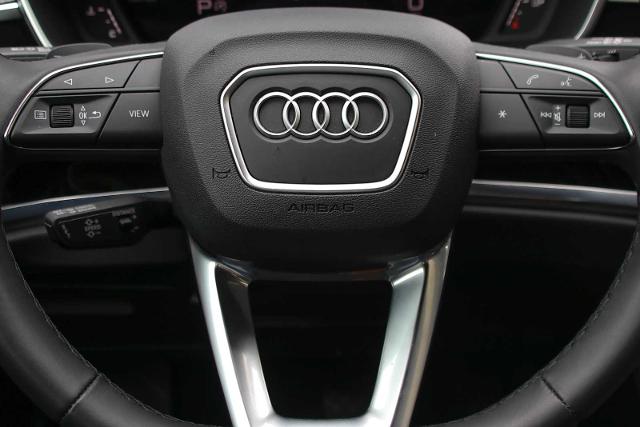 2024 Audi Q3 Vehicle Photo in SUGAR LAND, TX 77478