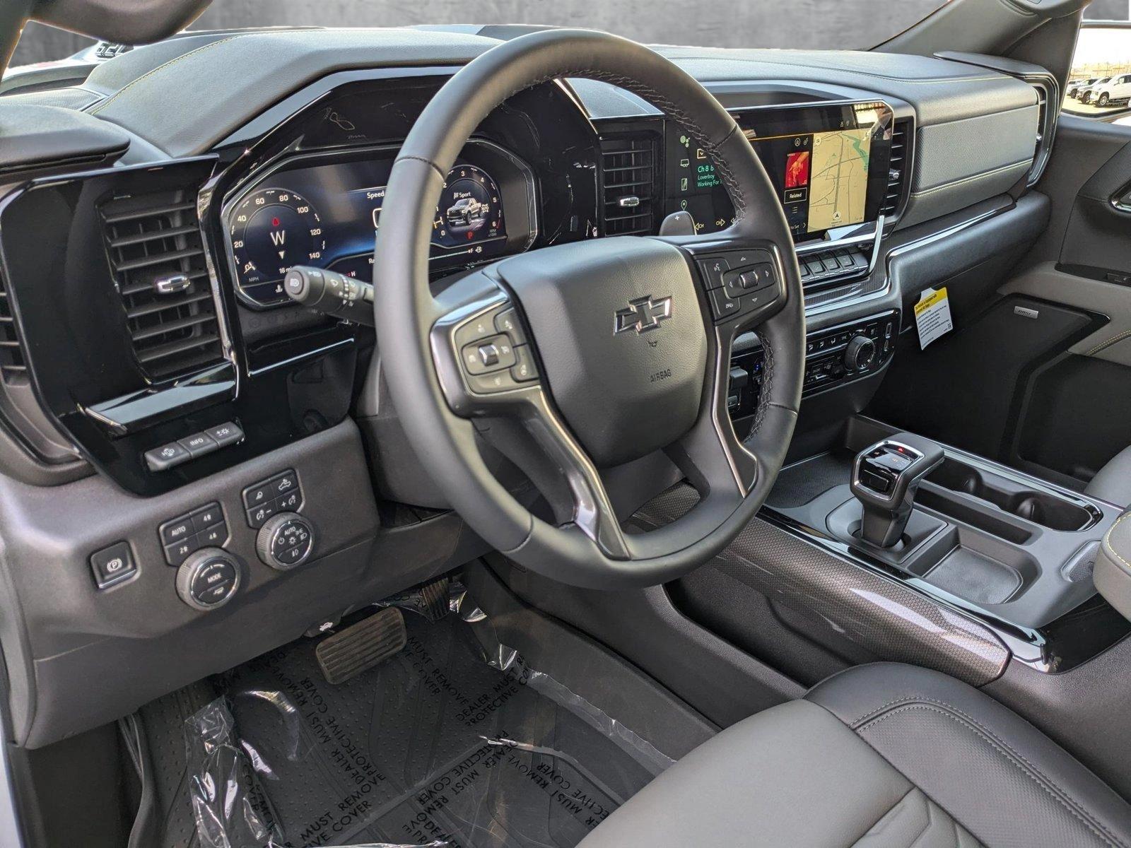 2025 Chevrolet Silverado 1500 Vehicle Photo in VALENCIA, CA 91355-1705