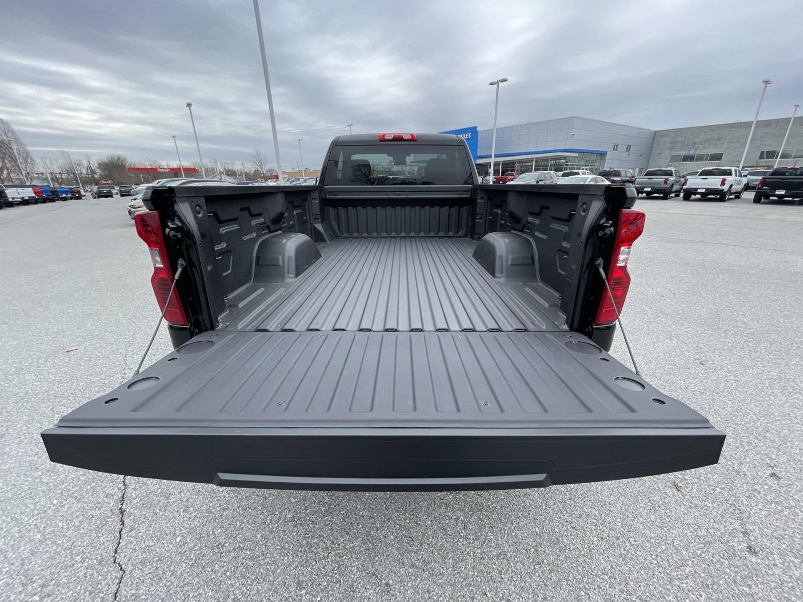 2025 Chevrolet Silverado 1500 Vehicle Photo in BENTONVILLE, AR 72712-4322