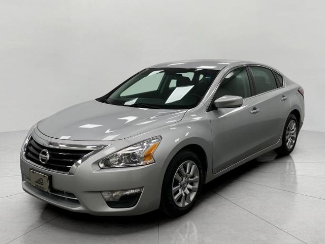 2015 Nissan Altima Vehicle Photo in Appleton, WI 54913