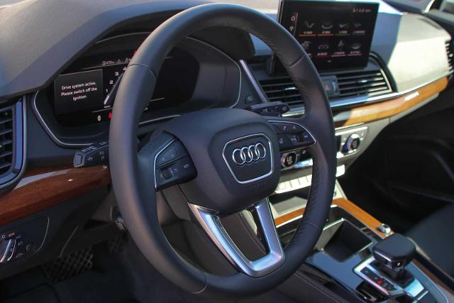 2024 Audi Q5 Vehicle Photo in SUGAR LAND, TX 77478