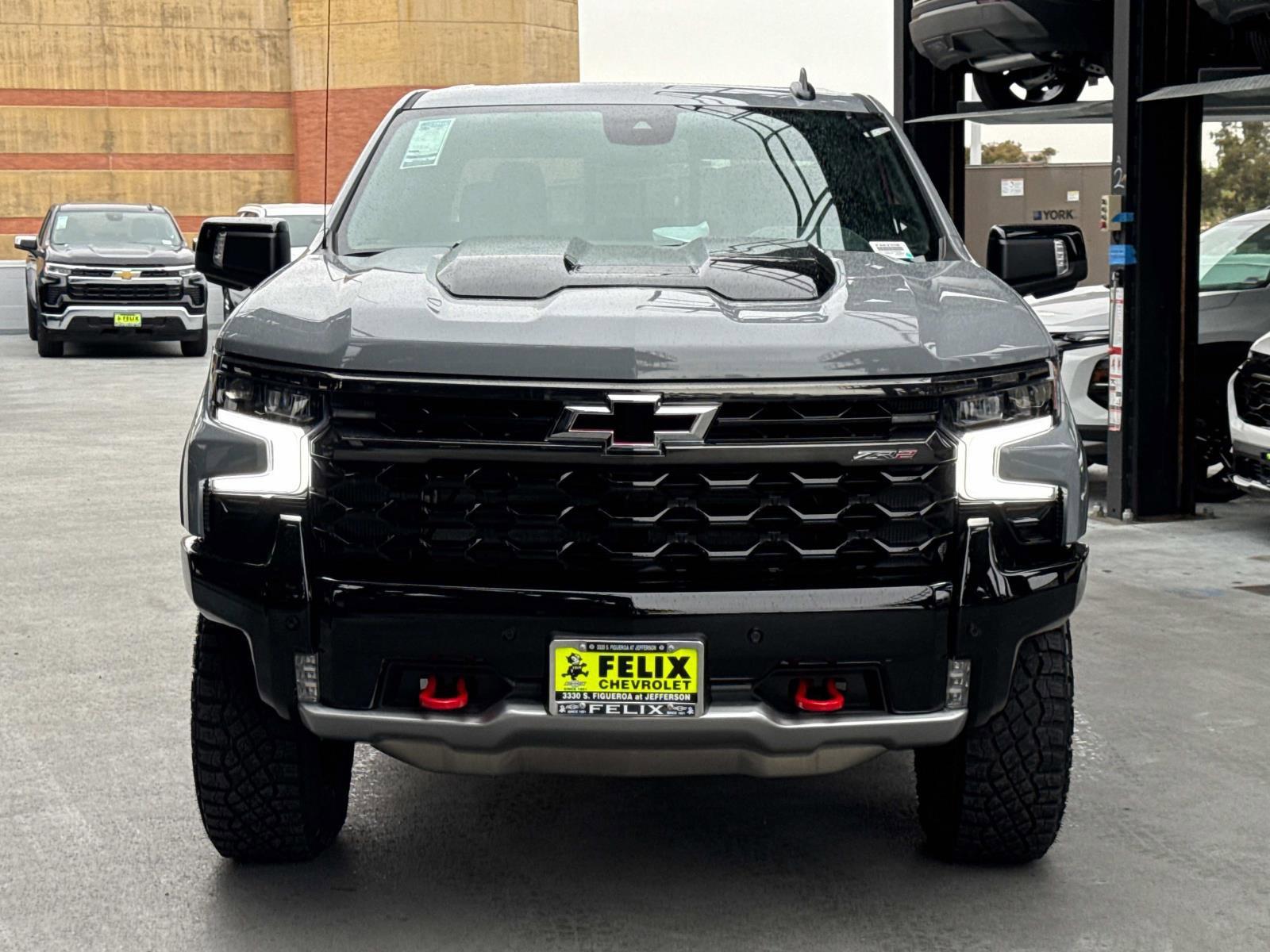 2025 Chevrolet Silverado 1500 Vehicle Photo in LOS ANGELES, CA 90007-3794