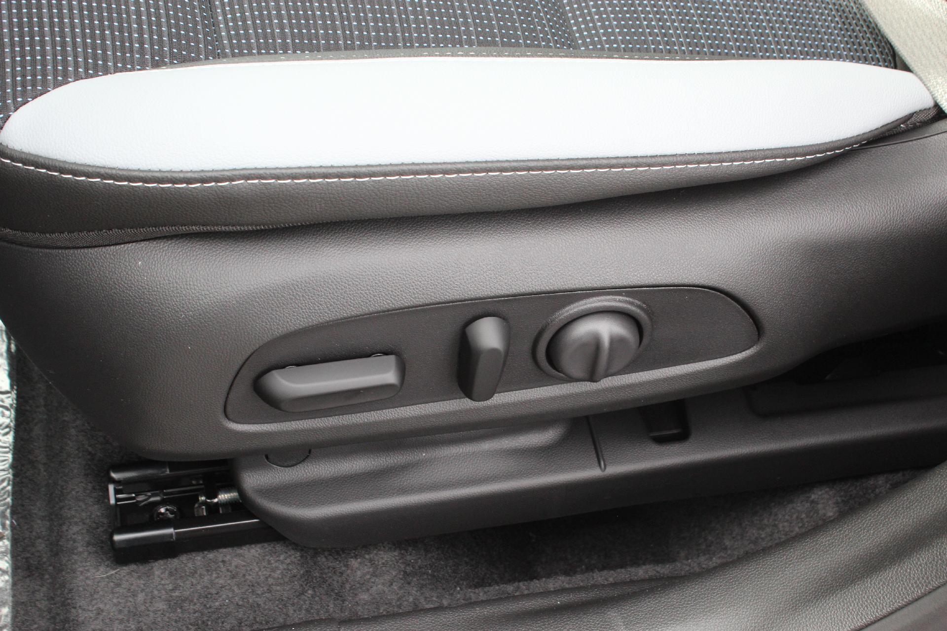 2025 Buick Envista Vehicle Photo in AURORA, CO 80012-4011