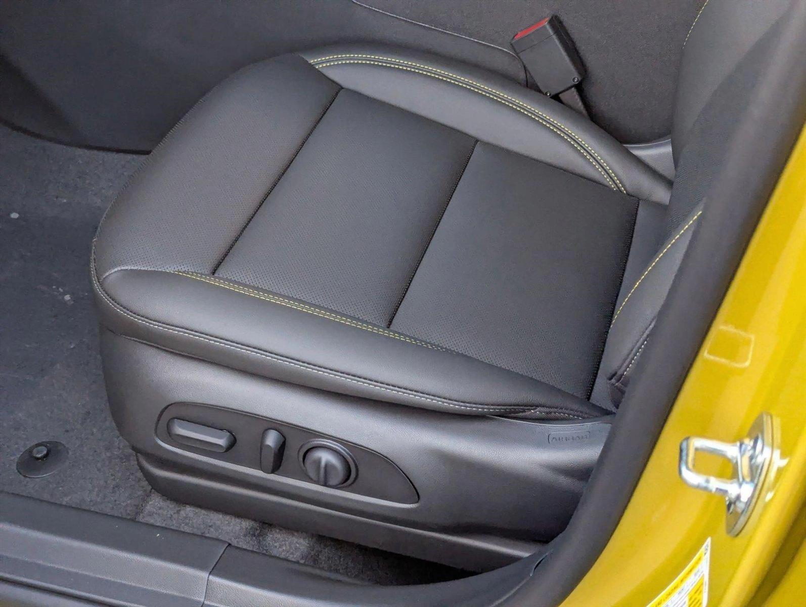 2025 Chevrolet Trax Vehicle Photo in GREENACRES, FL 33463-3207