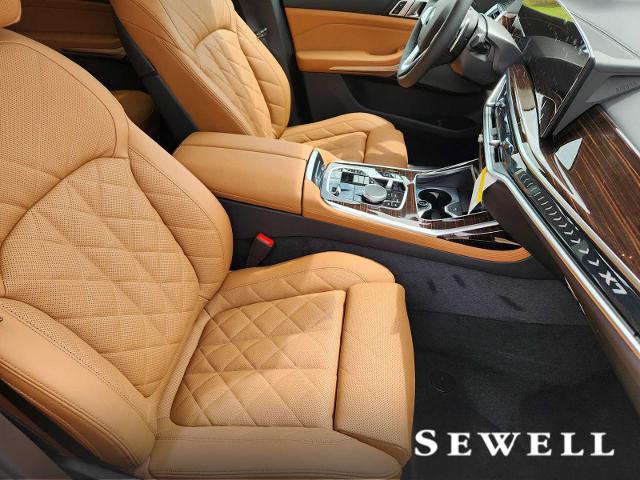 2025 BMW X7 xDrive40i Vehicle Photo in PLANO, TX 75024