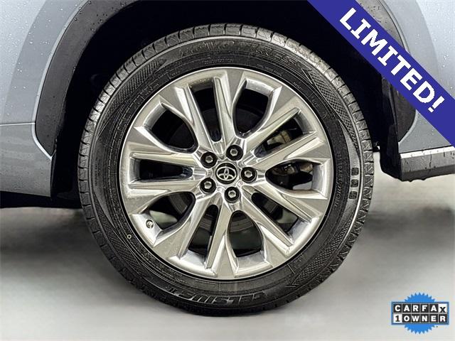 2023 Toyota Highlander Vehicle Photo in Puyallup, WA 98371