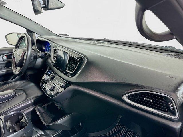 2020 Chrysler Pacifica Vehicle Photo in Doylsetown, PA 18901