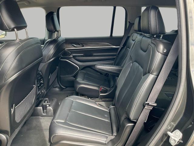 2023 Jeep Grand Cherokee L Vehicle Photo in Kaukauna, WI 54130