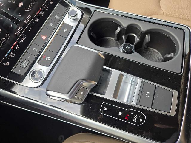 2025 Audi Q8 Vehicle Photo in SUGAR LAND, TX 77478