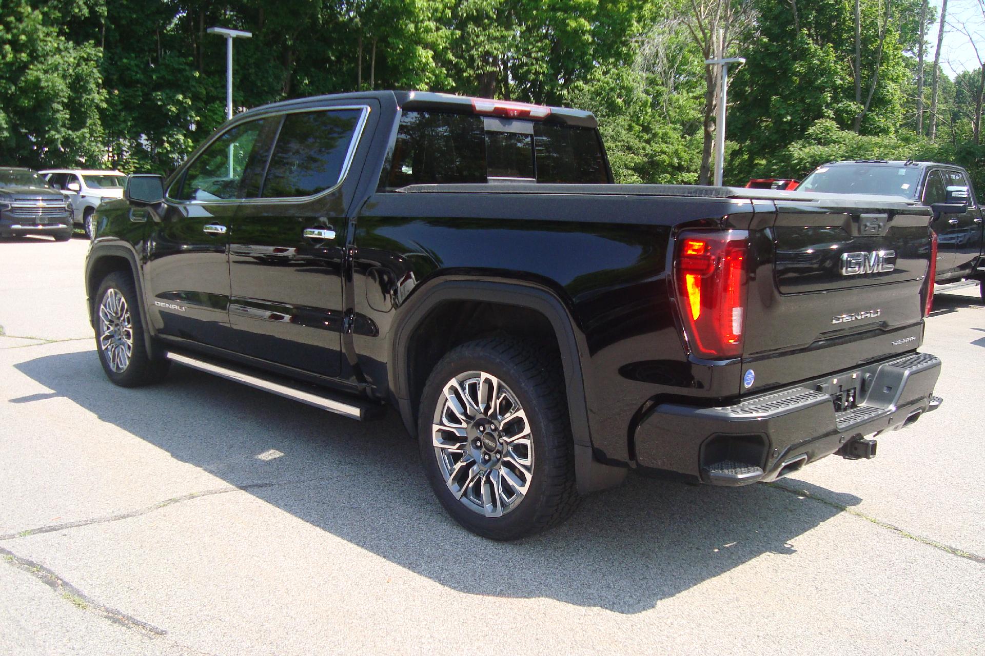 2023 GMC Sierra 1500 Vehicle Photo in PORTSMOUTH, NH 03801-4196