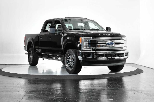 2017 Ford Super Duty F-250 SRW Vehicle Photo in DALLAS, TX 75235