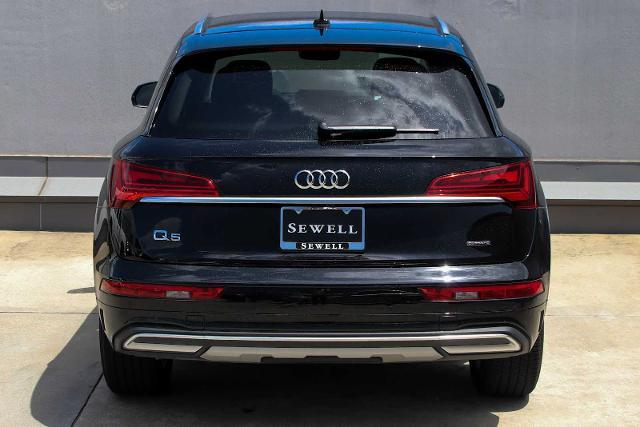 2024 Audi Q5 Vehicle Photo in SUGAR LAND, TX 77478