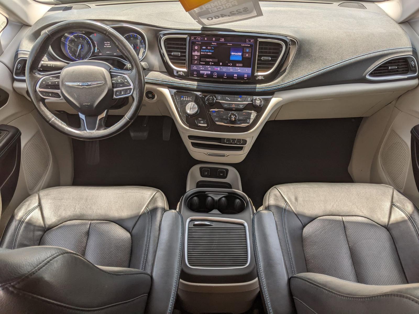 2021 Chrysler Pacifica Vehicle Photo in Seguin, TX 78155