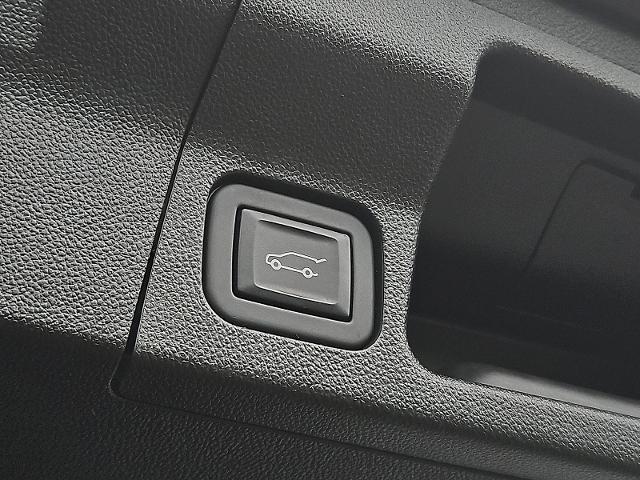 2023 GMC Acadia Vehicle Photo in TREVOSE, PA 19053-4984