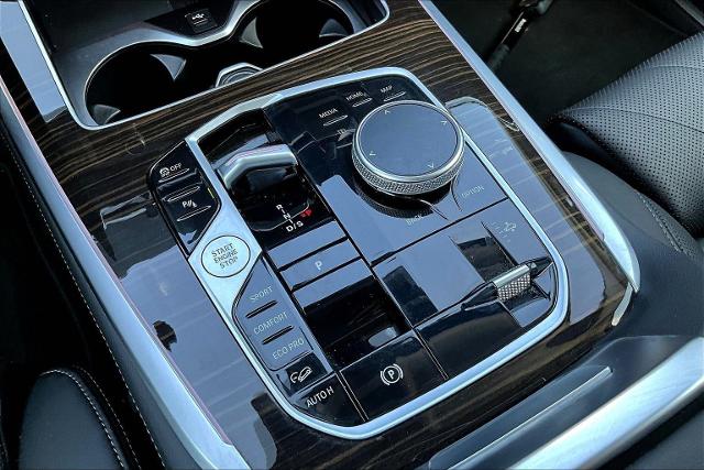 2024 BMW X7 xDrive40i Vehicle Photo in San Antonio, TX 78230