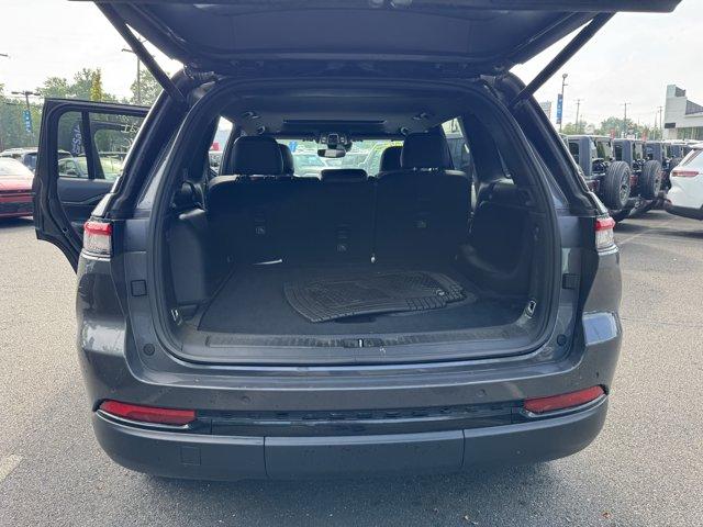 2023 Jeep Grand Cherokee Vehicle Photo in Doylsetown, PA 18901