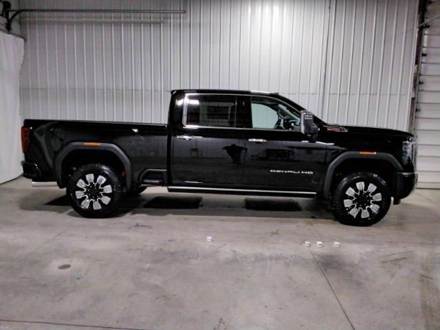 2024 GMC Sierra 2500 HD Vehicle Photo in BARABOO, WI 53913-9382