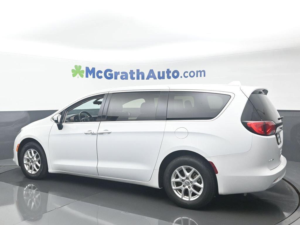 2020 Chrysler Voyager Vehicle Photo in Marion, IA 52302