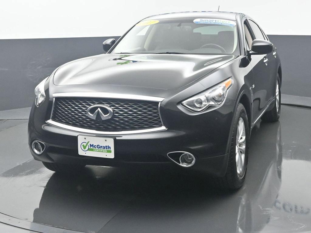 2017 INFINITI QX70 Vehicle Photo in Marion, IA 52302