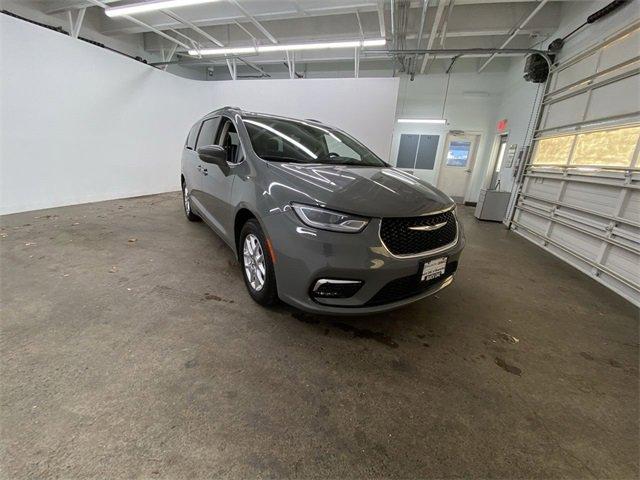 2022 Chrysler Pacifica Vehicle Photo in PORTLAND, OR 97225-3518