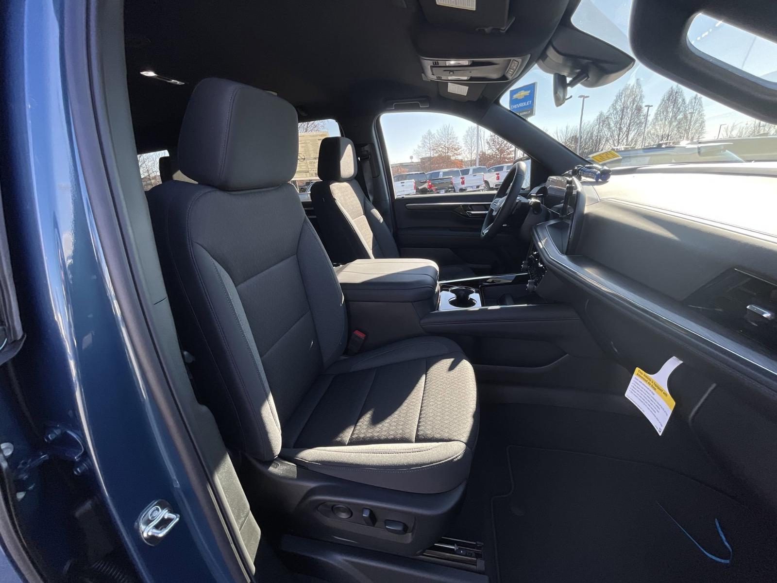 2025 Chevrolet Tahoe Vehicle Photo in BENTONVILLE, AR 72712-4322