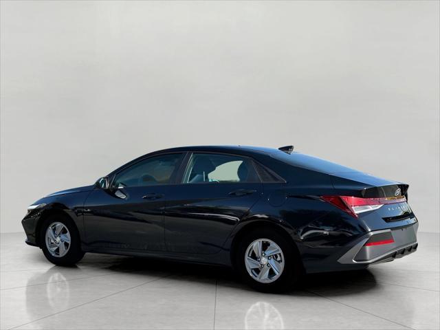 2025 Hyundai ELANTRA Vehicle Photo in Green Bay, WI 54304