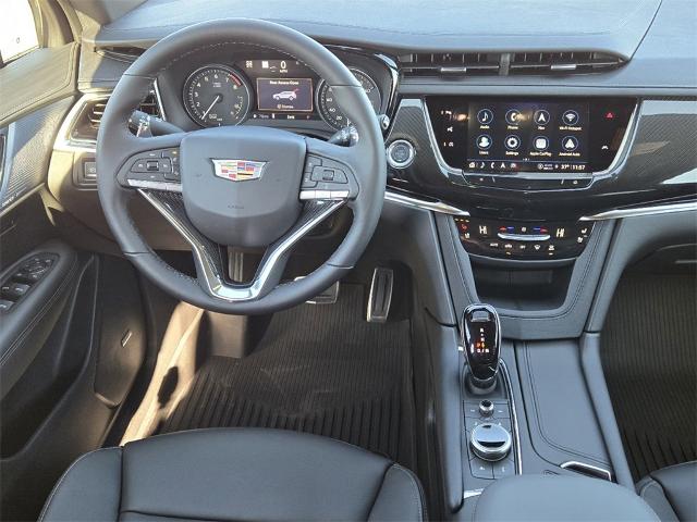 2025 Cadillac XT6 Vehicle Photo in Oklahoma City, OK 73114