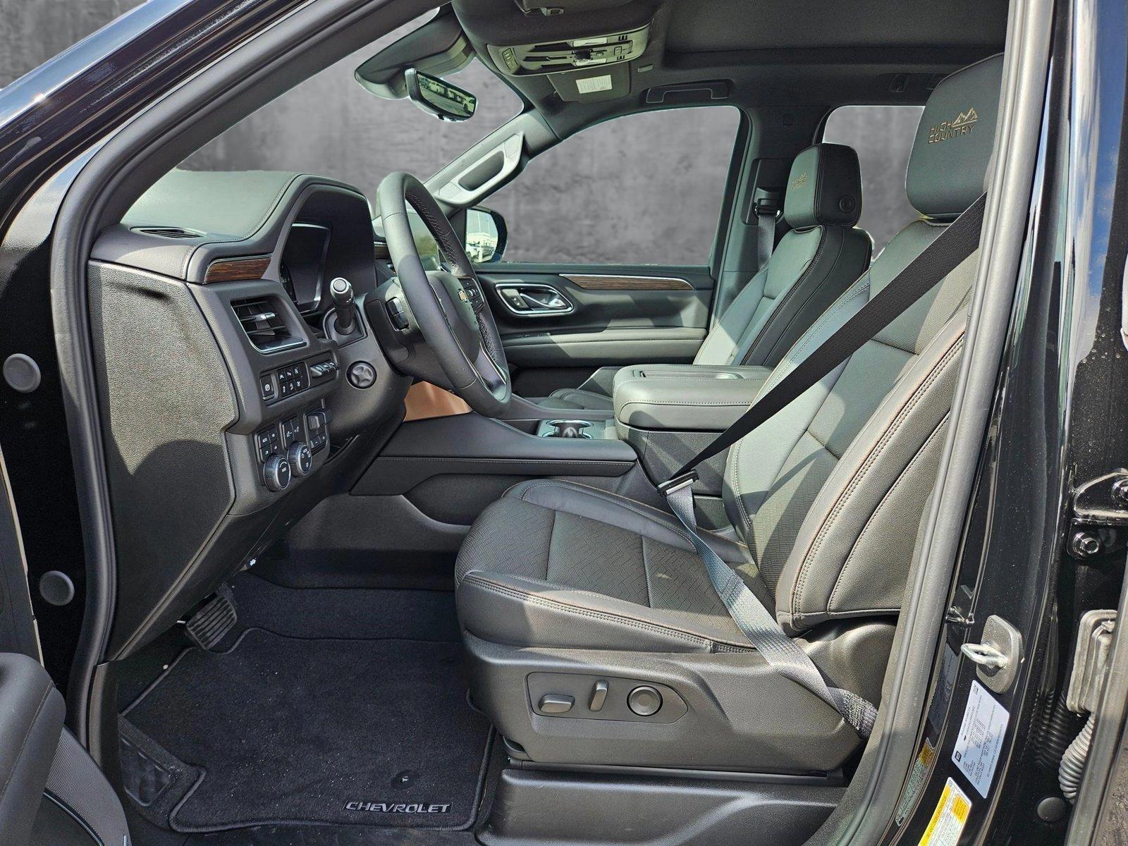 2024 Chevrolet Suburban Vehicle Photo in AUSTIN, TX 78759-4154