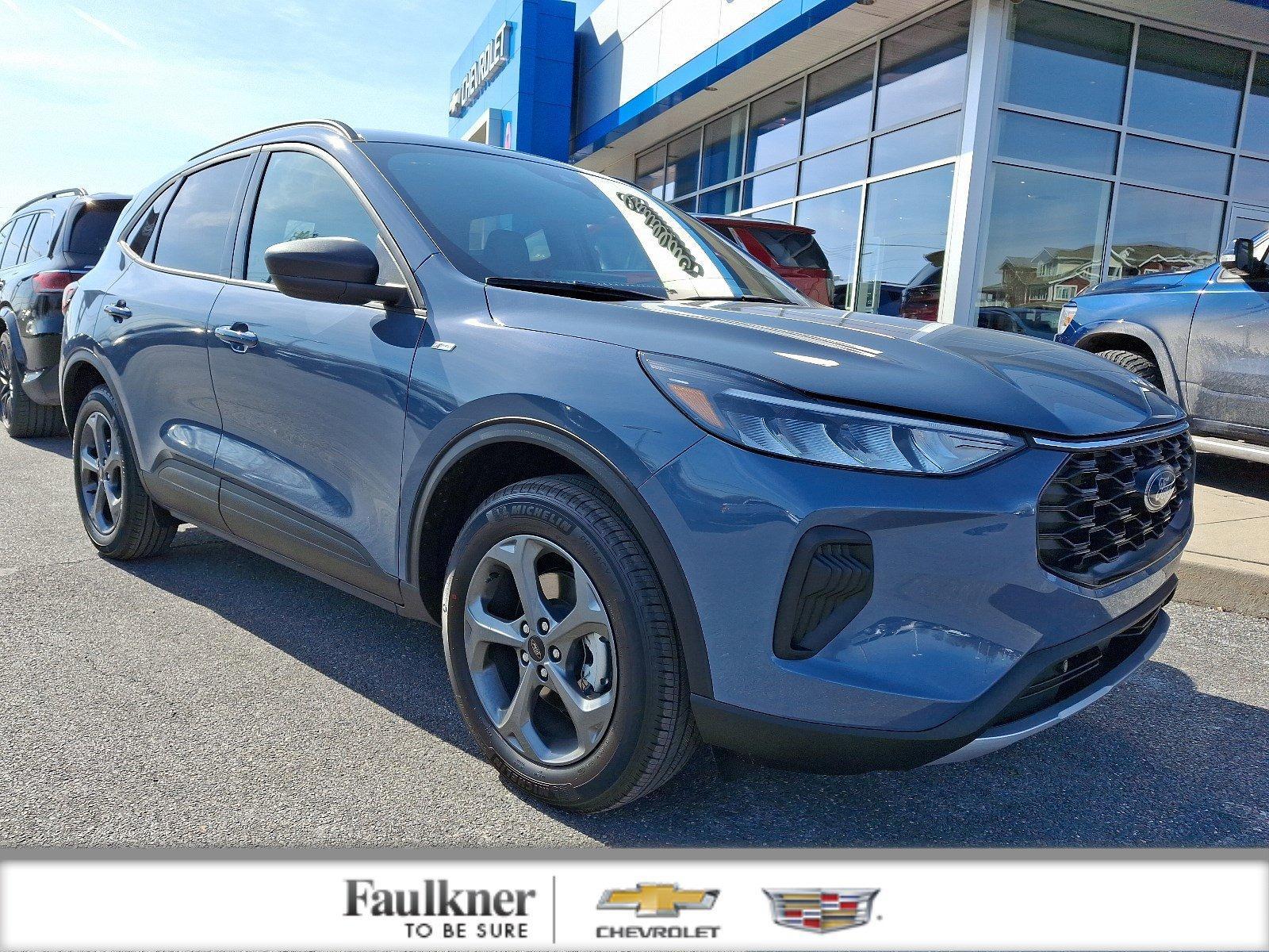 2025 Ford Escape Vehicle Photo in BETHLEHEM, PA 18017-9401