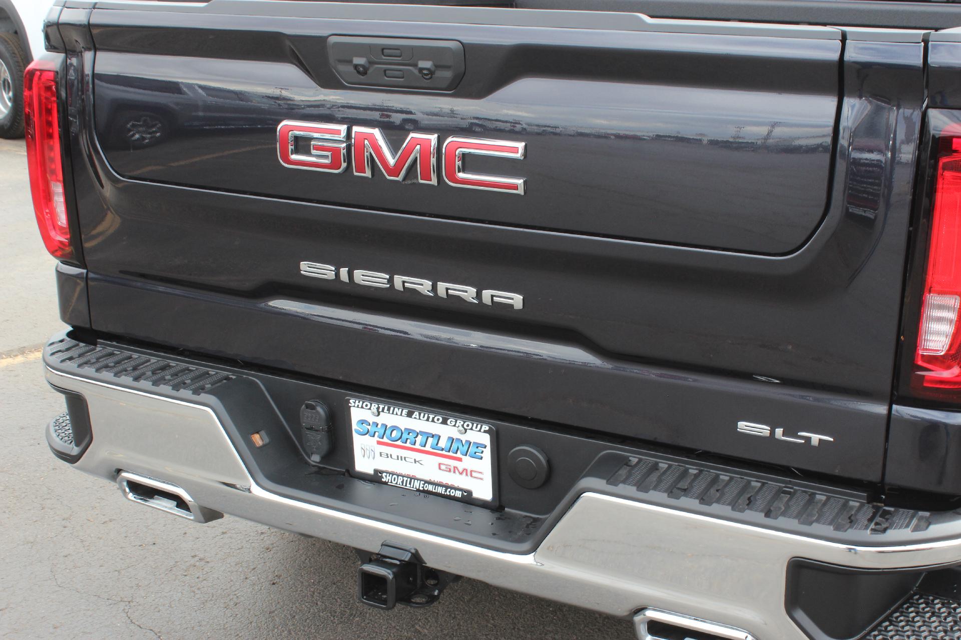 2025 GMC Sierra 1500 Vehicle Photo in AURORA, CO 80012-4011