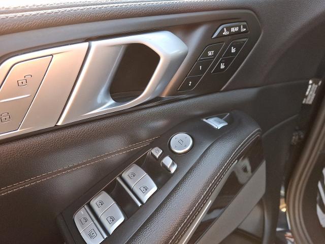 2021 BMW X7 Vehicle Photo in TREVOSE, PA 19053-4984