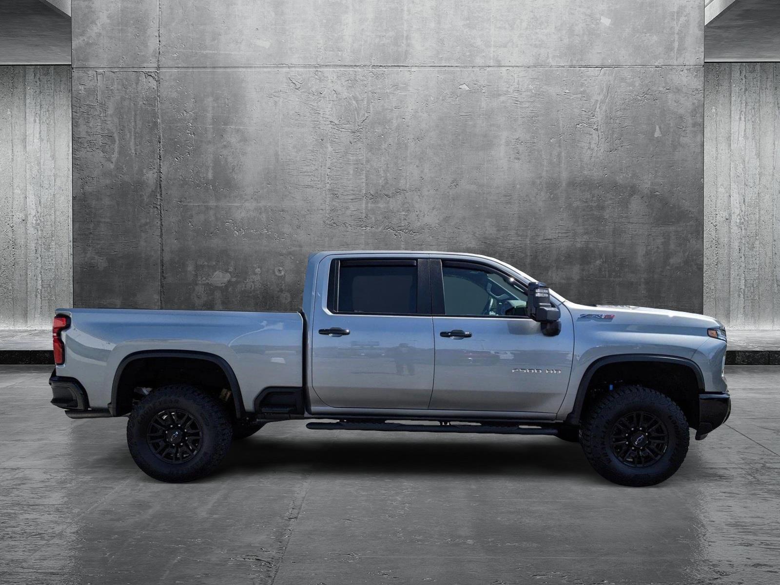 2024 Chevrolet Silverado 2500 HD Vehicle Photo in TIMONIUM, MD 21093-2300