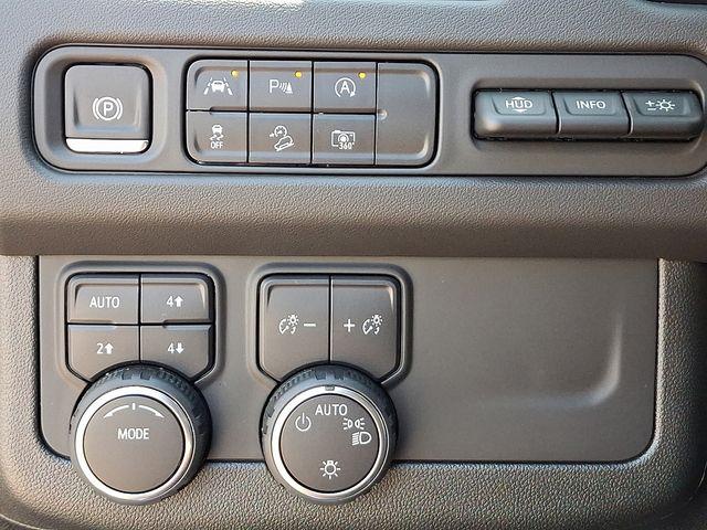 2024 Chevrolet Suburban Vehicle Photo in DANBURY, CT 06810-5034