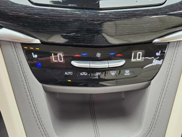 2025 Cadillac XT6 Vehicle Photo in HOUSTON, TX 77079