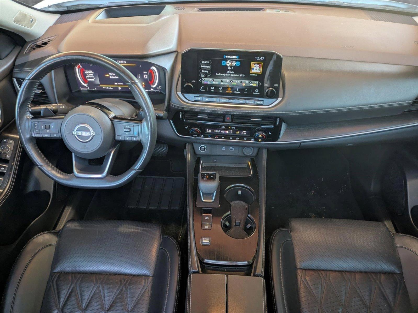 2022 Nissan Rogue Vehicle Photo in Valencia, CA 91355-1794