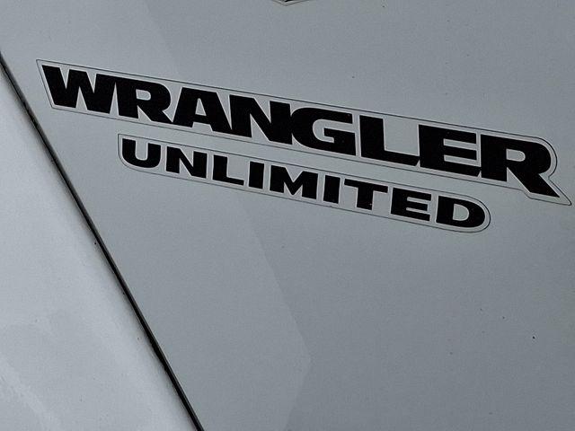 2017 Jeep Wrangler Unlimited Vehicle Photo in DANBURY, CT 06810-5034