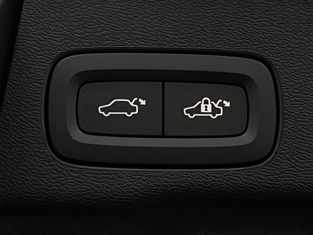 2025 Volvo XC60 Vehicle Photo in Appleton, WI 54913