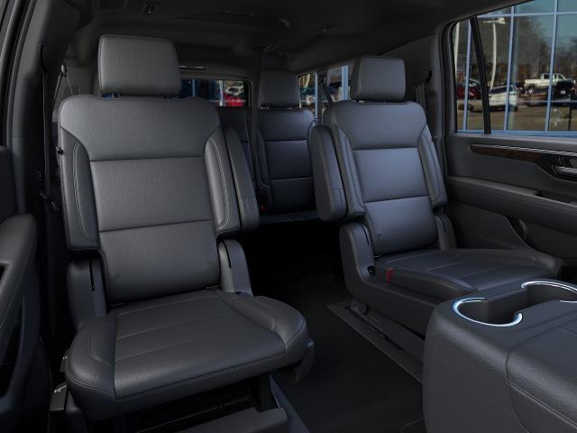 2025 Chevrolet Suburban Vehicle Photo in OSHKOSH, WI 54904-7811