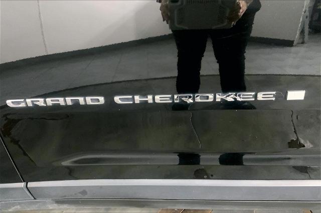 2021 Jeep Grand Cherokee L Vehicle Photo in Kansas City, MO 64114