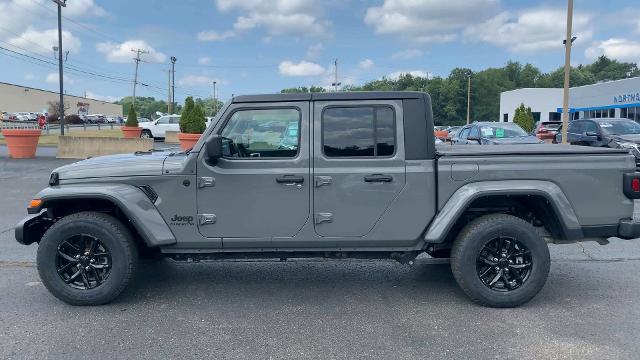 2021 Jeep Gladiator Vehicle Photo in MOON TOWNSHIP, PA 15108-2571