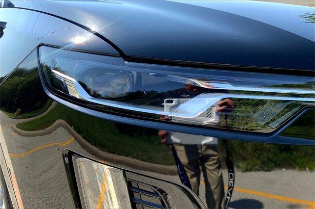 2025 Cadillac XT6 Vehicle Photo in KANSAS CITY, MO 64114-4545