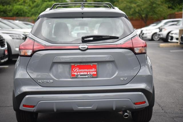 2024 Nissan Kicks Vehicle Photo in Ballwin, MO 63011