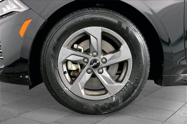 2023 Kia K5 Vehicle Photo in Lees Summit, MO 64086