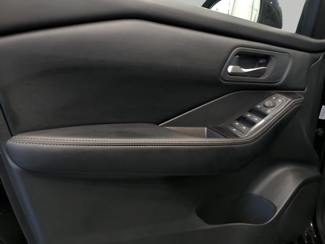 2024 Nissan Rogue Vehicle Photo in Green Bay, WI 54304