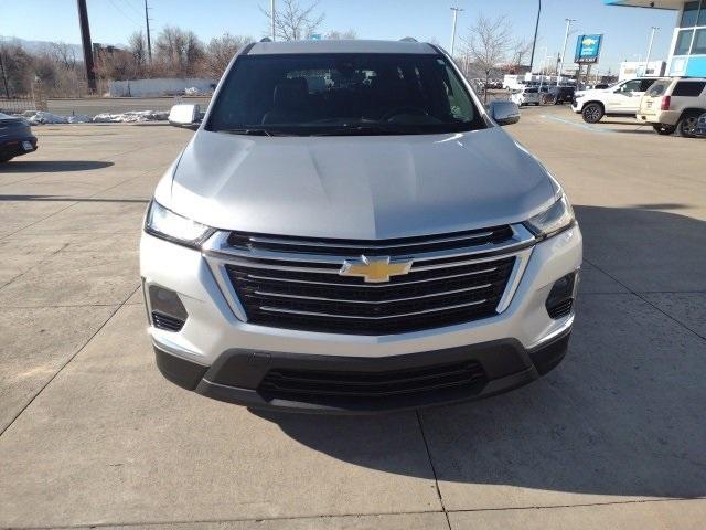 2022 Chevrolet Traverse Vehicle Photo in ENGLEWOOD, CO 80113-6708