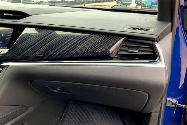 2024 Cadillac XT6 Vehicle Photo in KANSAS CITY, MO 64114-4545