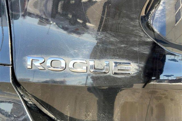 2017 Nissan Rogue Vehicle Photo in TOPEKA, KS 66609-0000