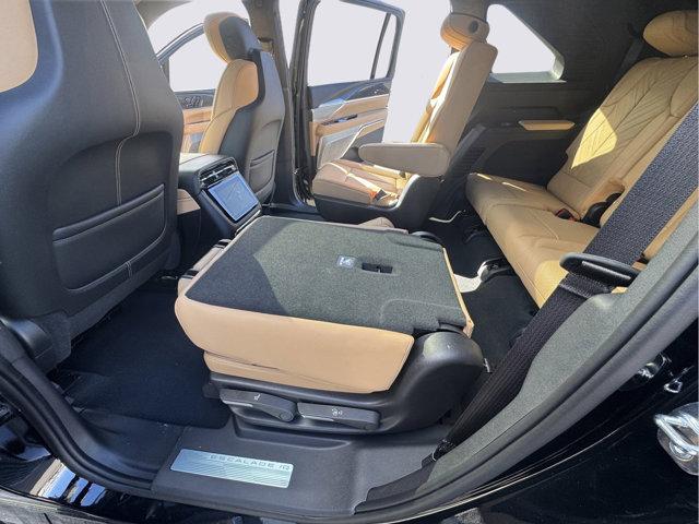 2025 Cadillac Escalade IQ Vehicle Photo in LEOMINSTER, MA 01453-2952