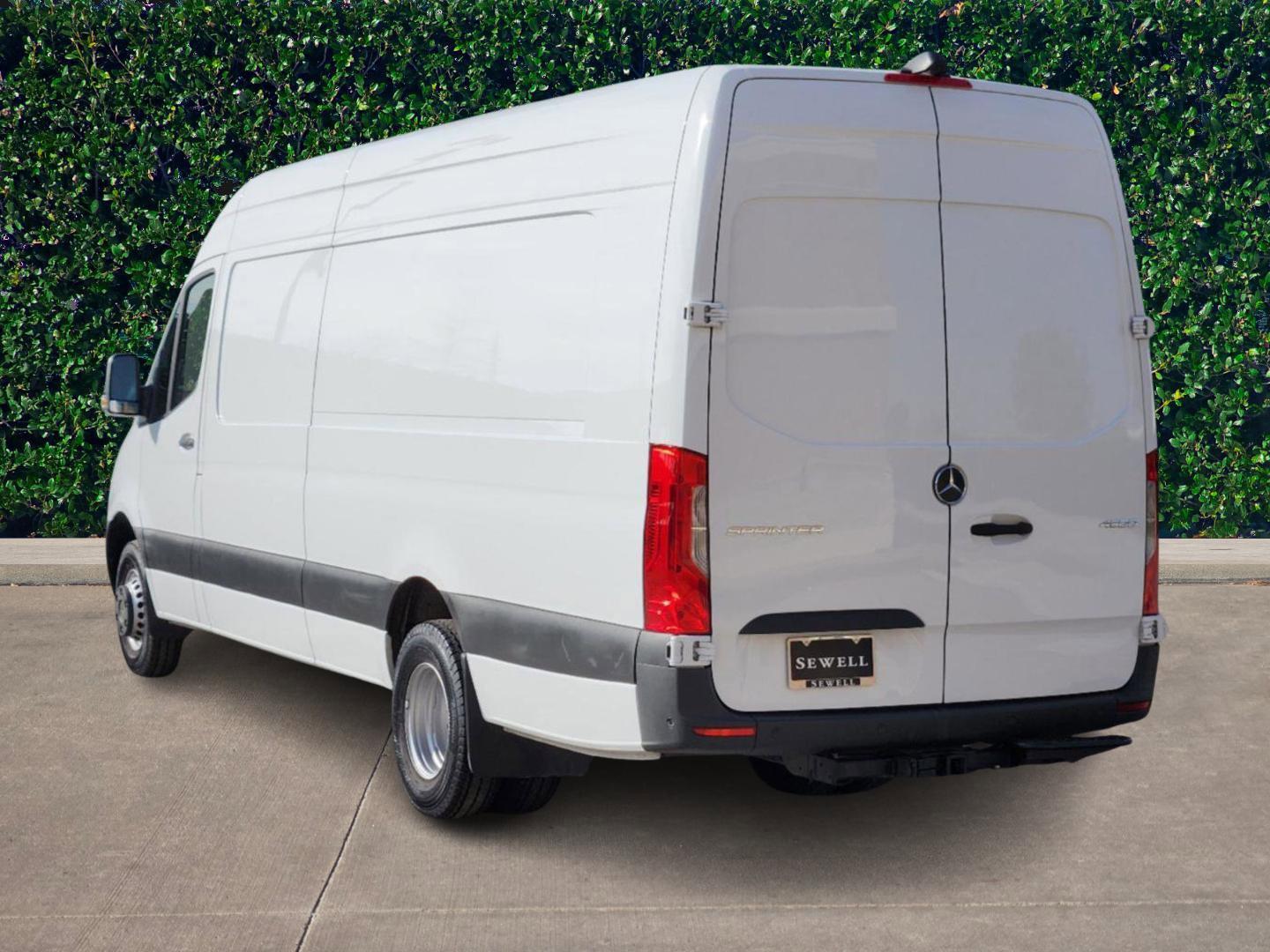 2024 Mercedes-Benz Sprinter Cargo Van Vehicle Photo in HOUSTON, TX 77079