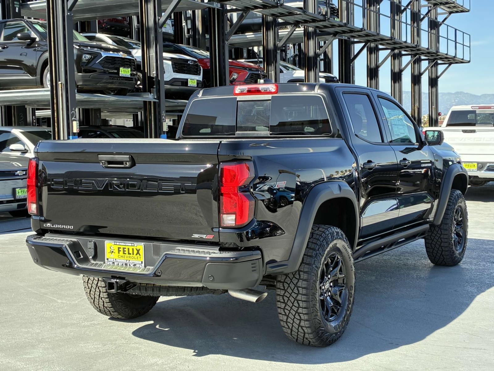 2025 Chevrolet Colorado Vehicle Photo in LOS ANGELES, CA 90007-3794